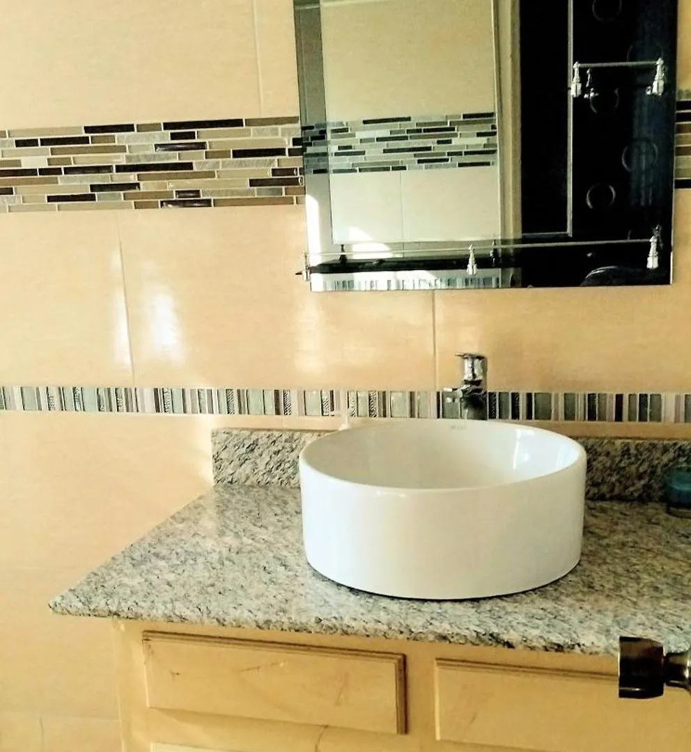 Guest house Comfy Apartments Montego Bay