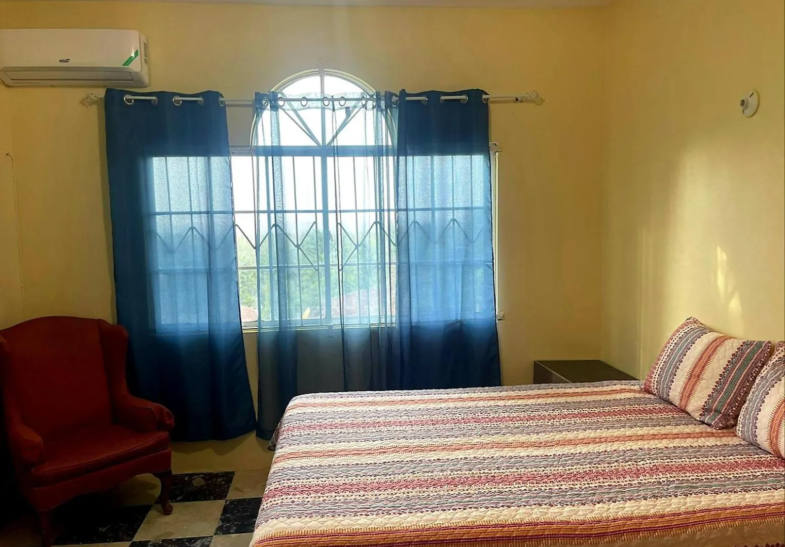 Comfy Apartments Montego Bay