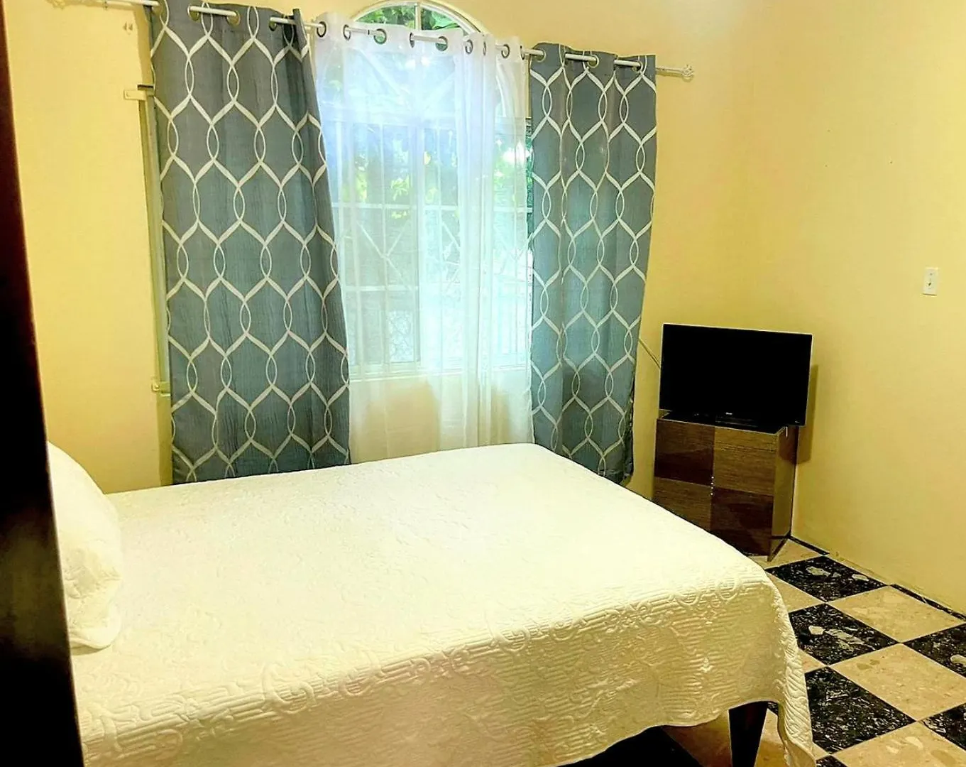 Comfy Apartments Montego Bay Guest house
