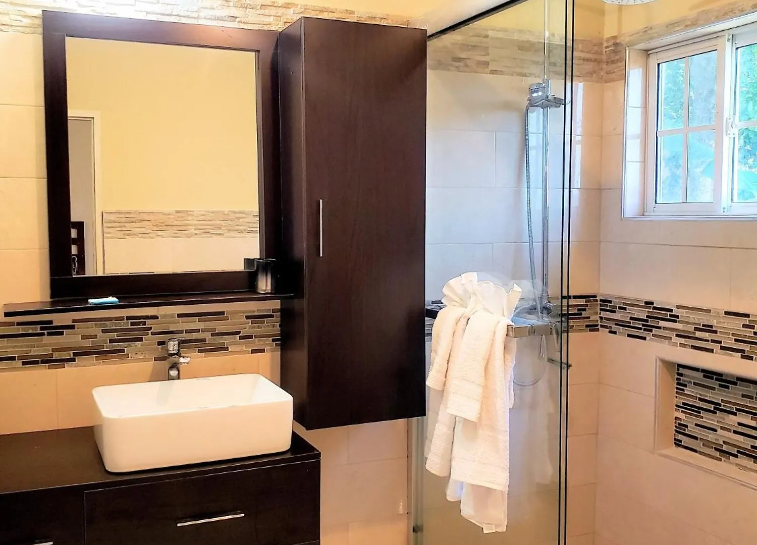 Guest house Comfy Apartments Montego Bay Jamaica