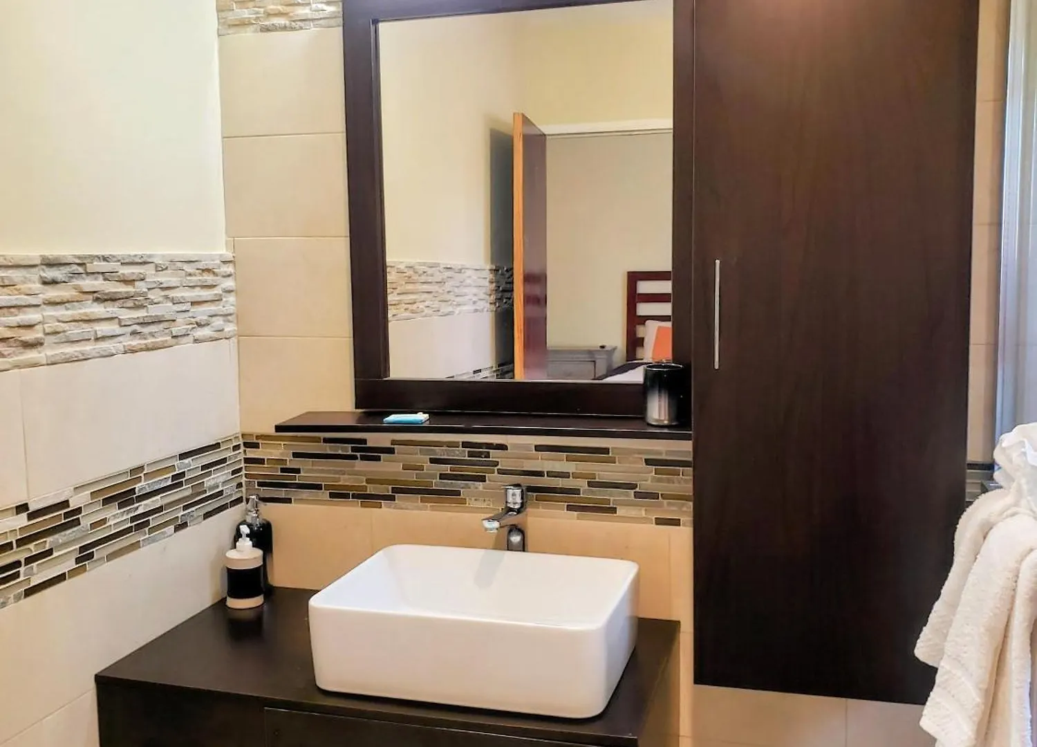 Guest house Comfy Apartments Montego Bay