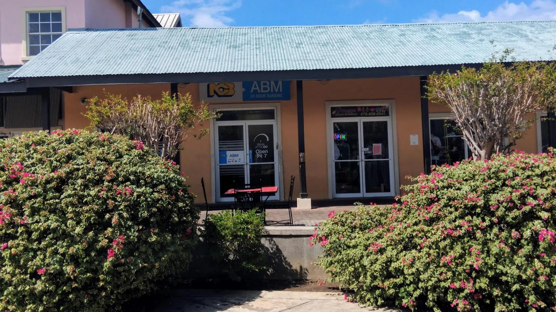 Comfy Apartments Montego Bay Guest house